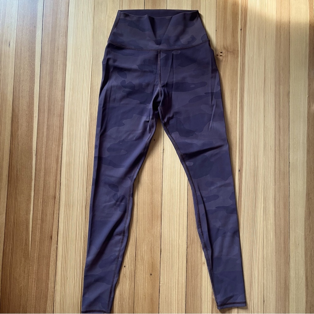 Alo Camo Leggings - small
